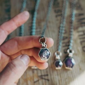 The Noisy Plume Borealis Sapphire Necklace